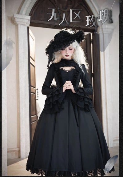 No Man's Land Rose — Gothic Embroidered Velvet OP