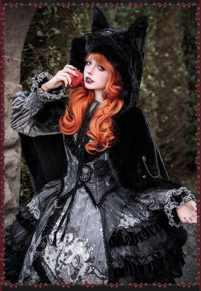 Werewolf — Black Fur Cape with Hood and Tail