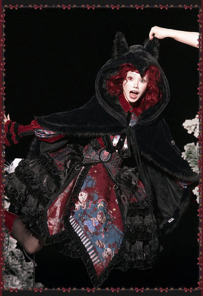 Werewolf — Black Fur Cape with Hood and Tail