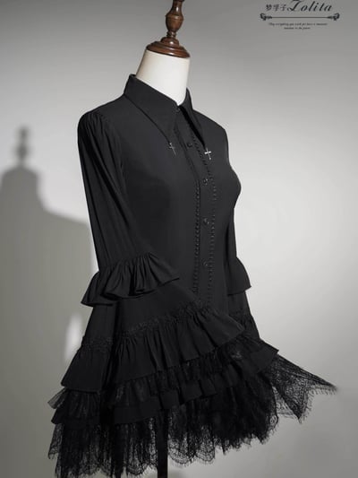 Spider Feather Lace Hime-Sleeve Blouse